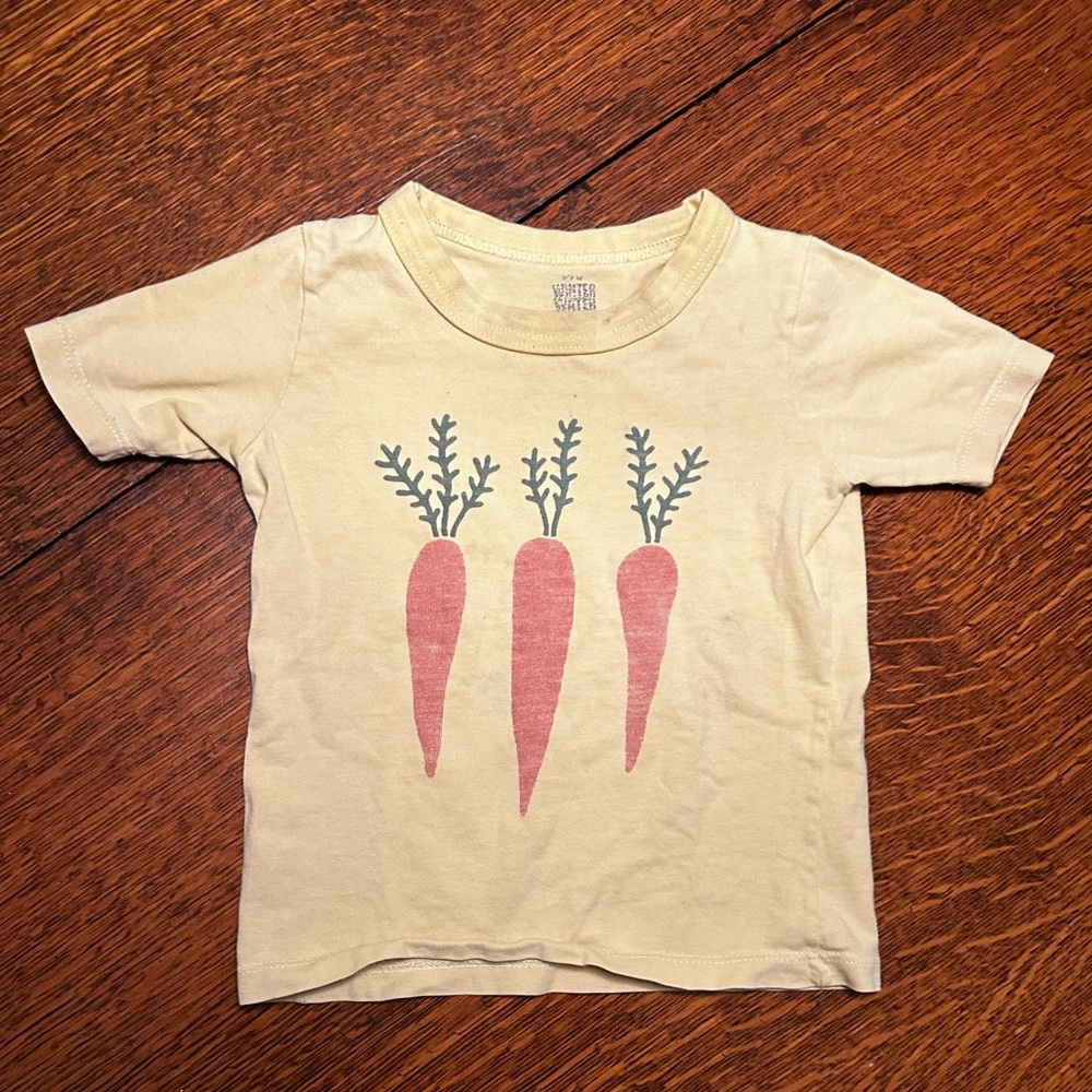 Winter Water Factory Carrot Print T-Shirt